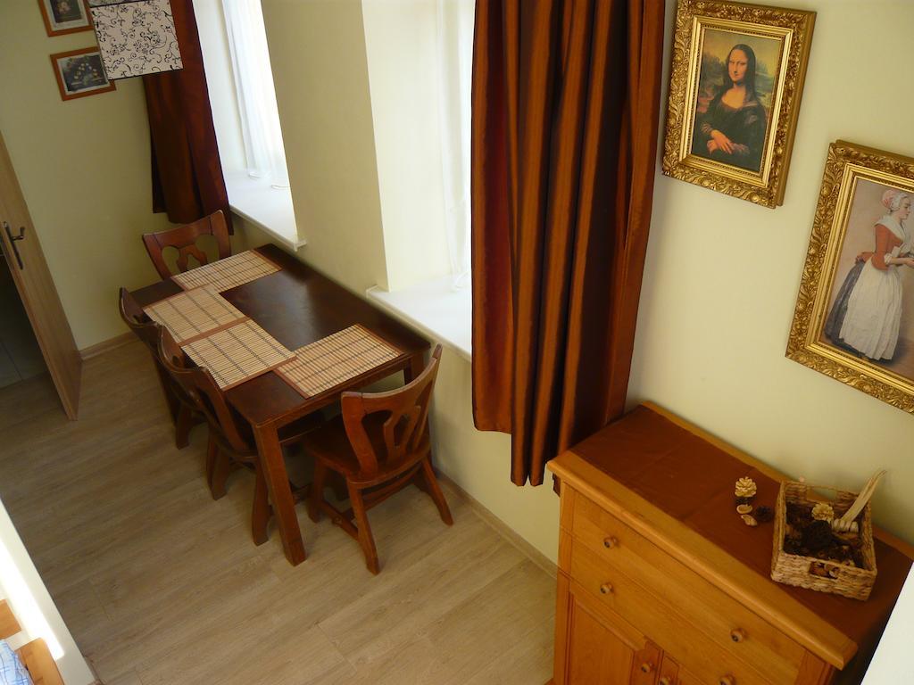 Apartmány Liška Mladé Buky Szoba fotó
